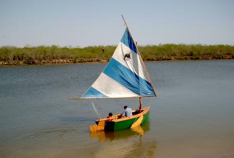 13ft small boat with lateen sail